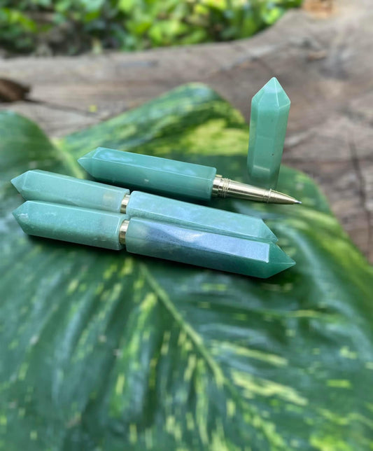 The Power of Green Aventurine: Manifestation, Abundance & Energy